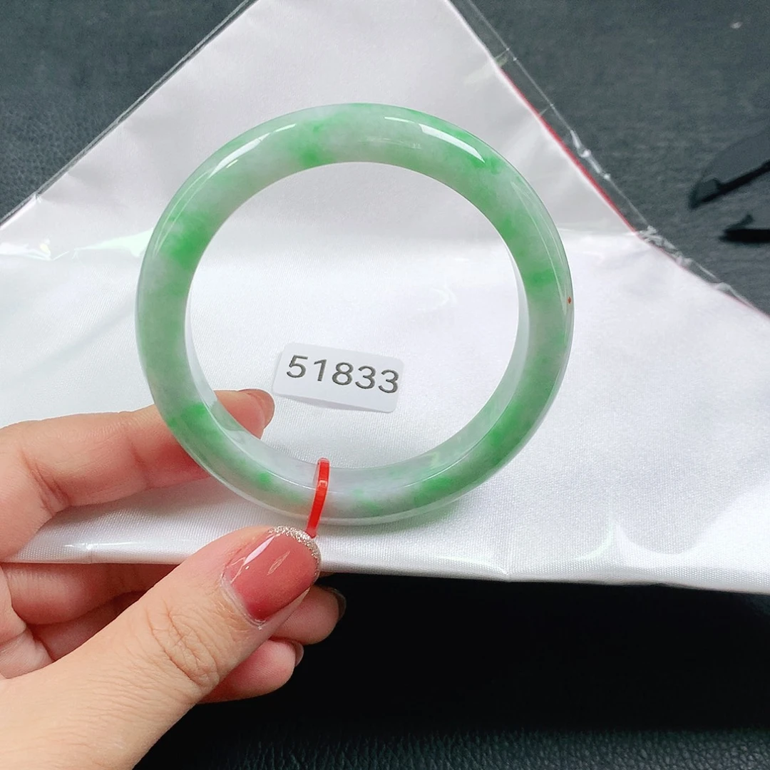 翡翠未镶嵌手镯03