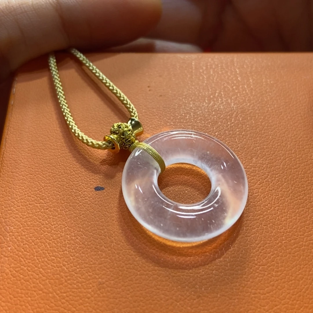 颈饰未镶嵌石英质玉