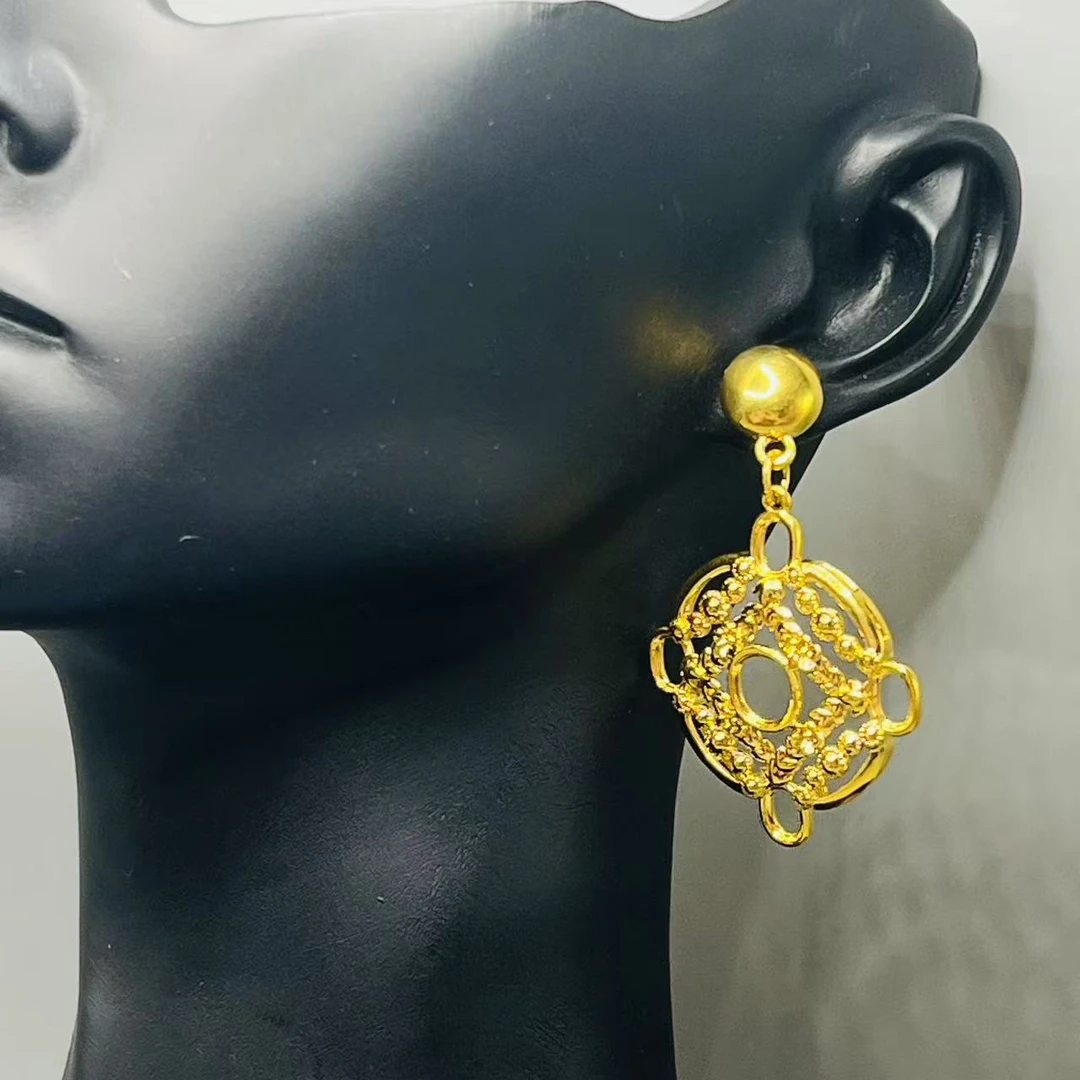 A播 7.25g足金999耳饰 e