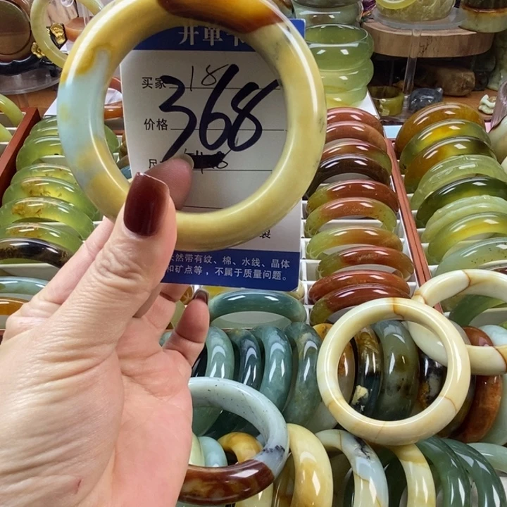 蛇纹石玉未镶嵌手镯58