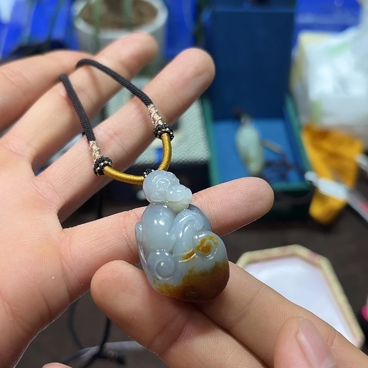 未镶嵌和田玉（糖玉）车挂