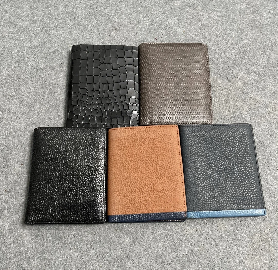 F76 多花色多款式杂款皮质钱包(发2)