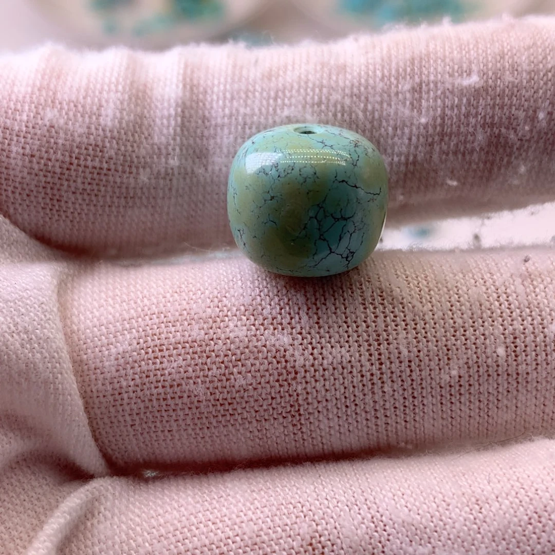 绿松石未镶嵌挂件直径13.1mm