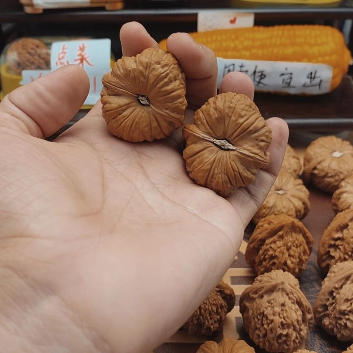 不***.文玩核桃把件南瓜墩