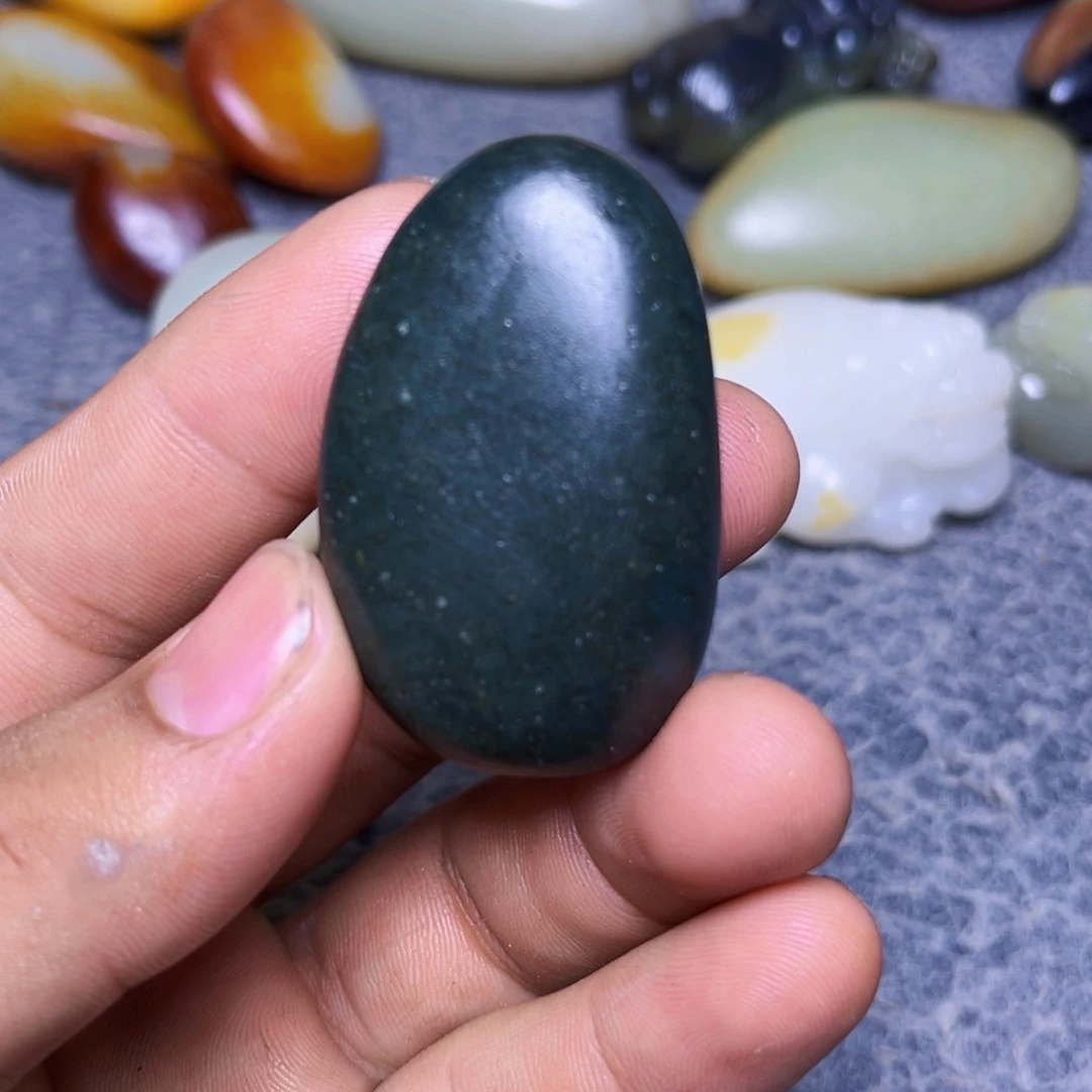 未镶嵌和田玉珠宝奇石