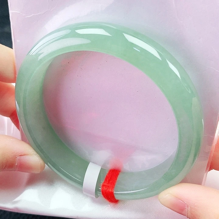 翡翠未镶嵌手镯57圈