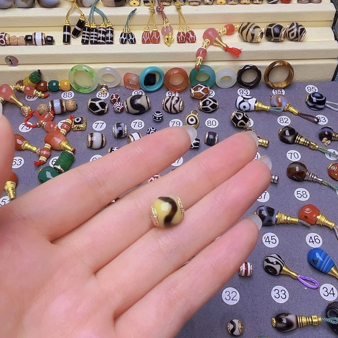 C***.玛瑙/玉髓单珠未镶嵌