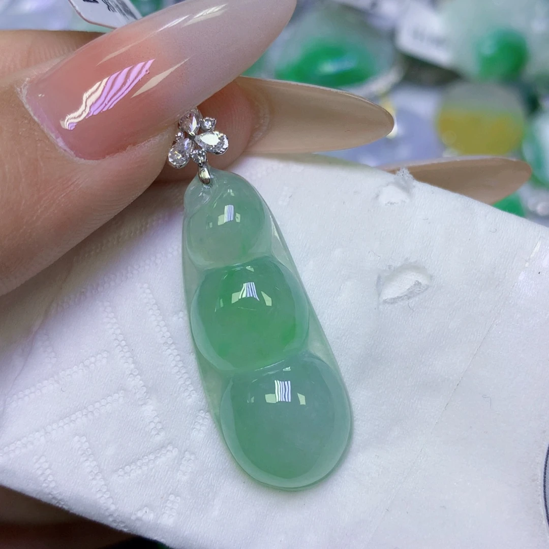 翡翠18K金镶嵌颈饰天然缅甸翡翠a货百元以上9元证书费自理