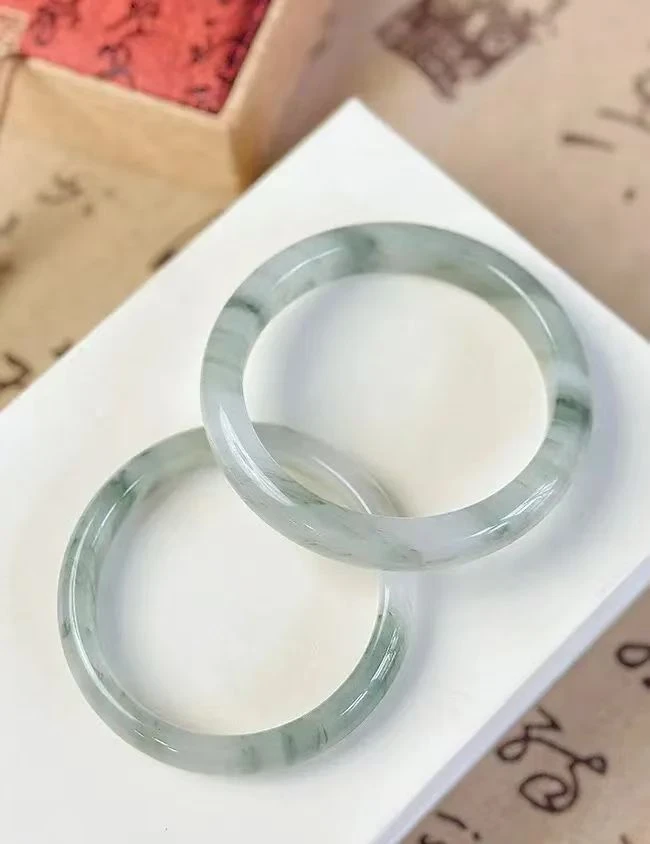 冰清玉洁手镯     XQ7.30