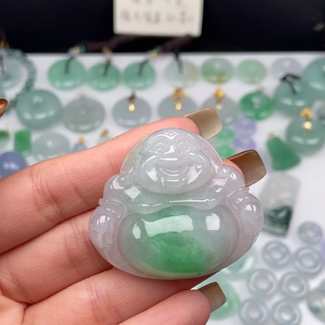 翡翠未镶嵌颈饰佛公