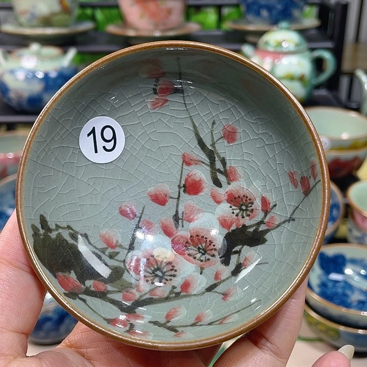 杯子天**星景德镇陶瓷艺术博物有限公司