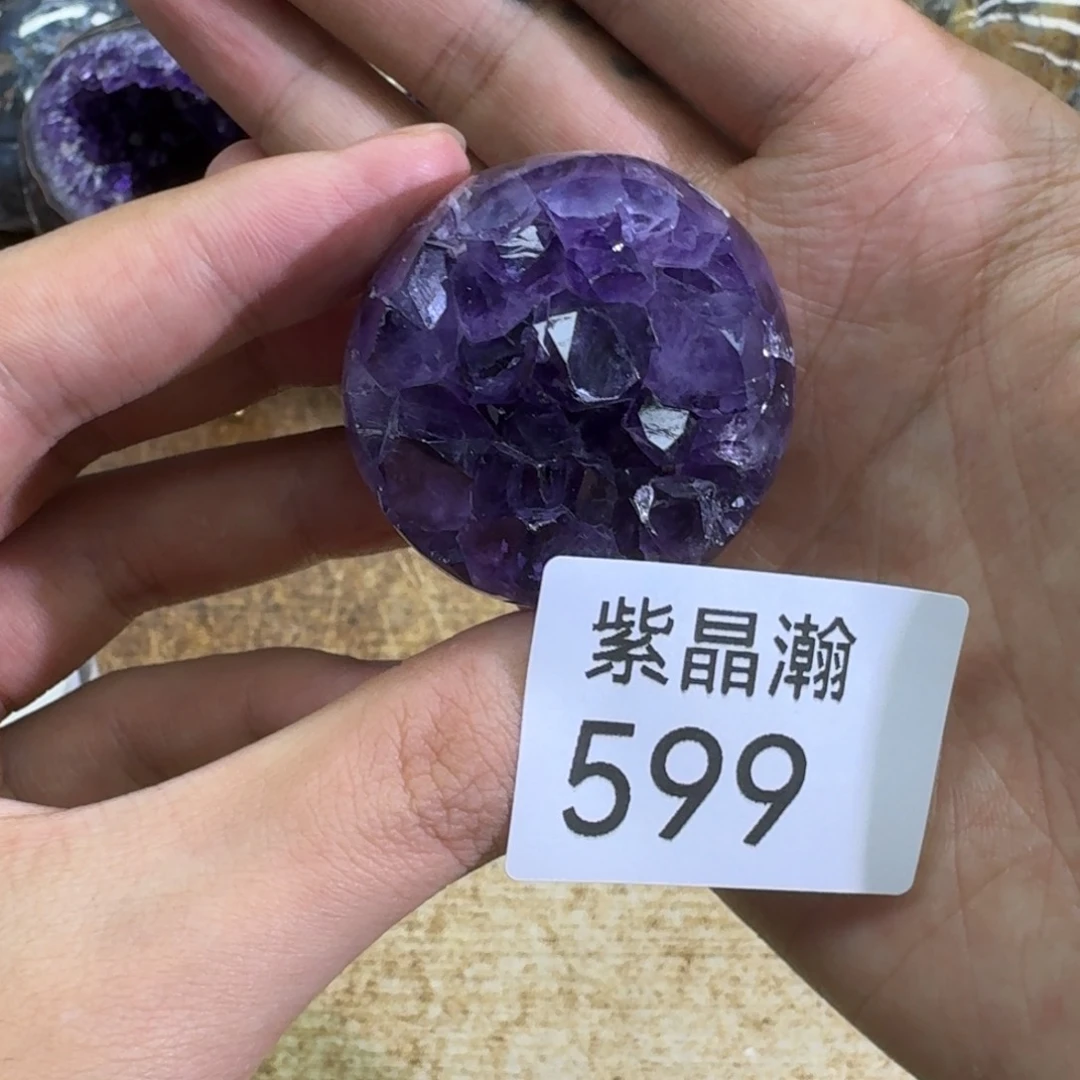 未镶嵌水晶大型摆件（非配饰）