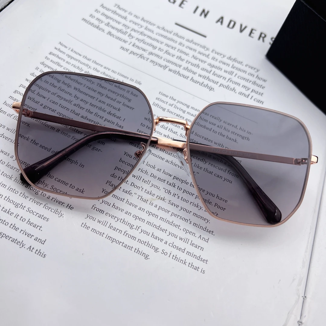 {勒臣}男女可戴尼龙太阳镜浅色防紫外线墨镜素颜镜大框方框眼镜