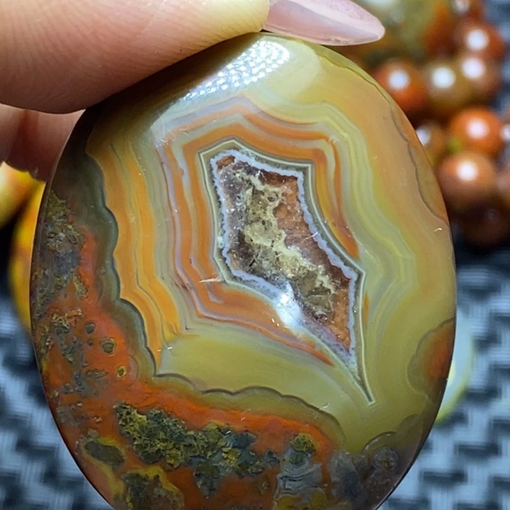 玛瑙/玉髓未镶嵌颈饰用****4