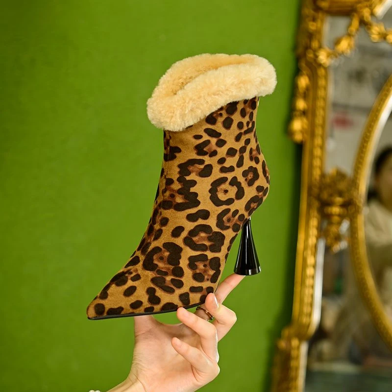 【DUOSI】8公分高跟性感时装靴秋冬毛毛女靴尖头豹纹短靴女XD95955