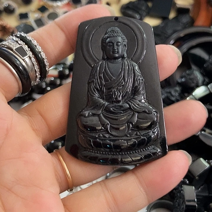 翡翠未镶嵌颈饰墨翠大日如来
