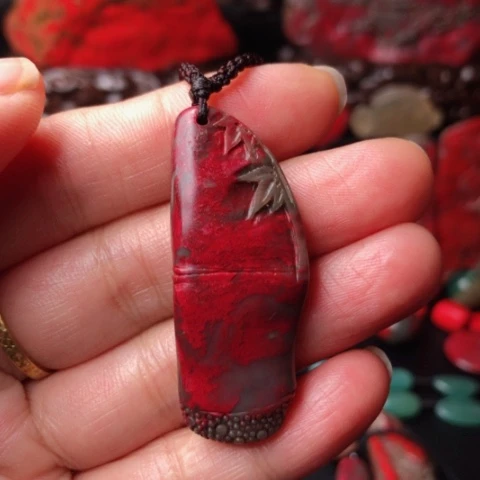 昌化鸡血石昌化鸡血石挂件