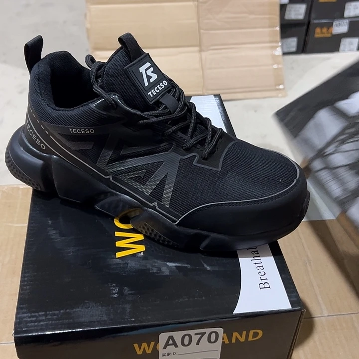 编码070号。40码防砸防刺劳保鞋。
