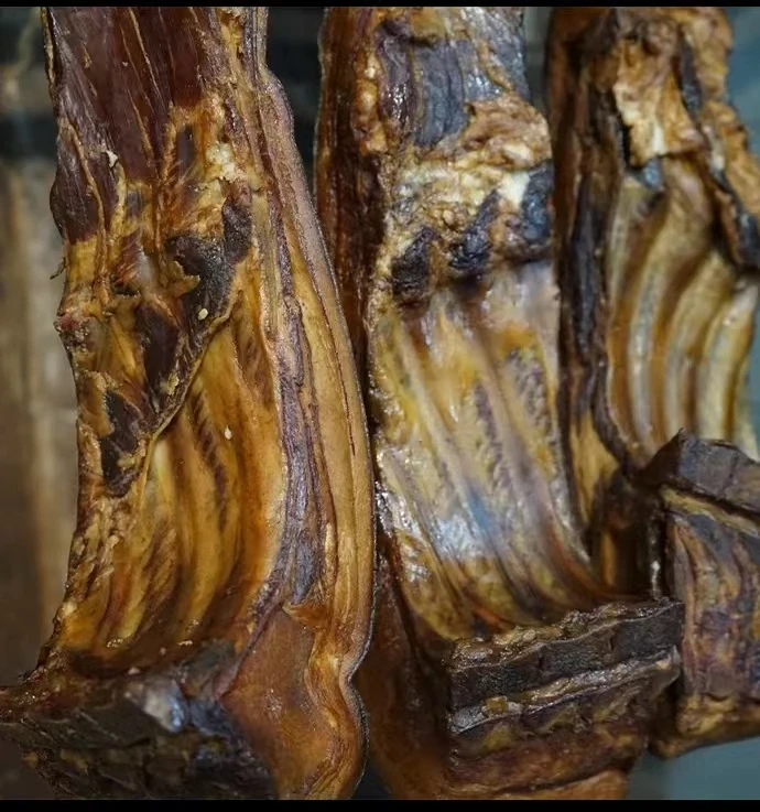 高山粮食土猪柴火烟熏五花腊肉现称现选