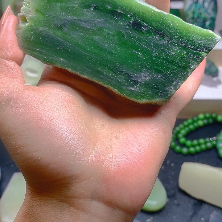 和田玉未镶嵌珠宝半成品