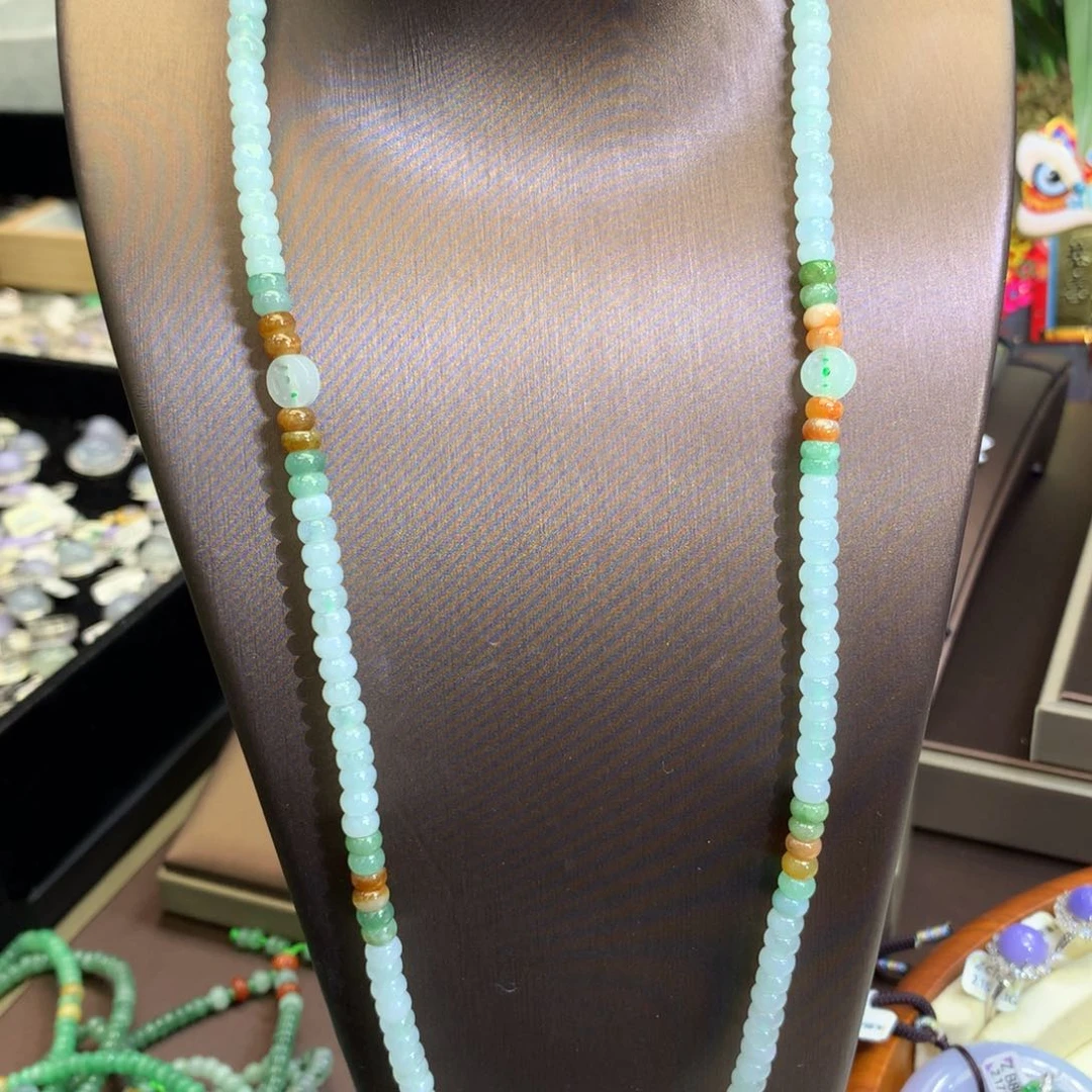 翡翠颈饰未镶嵌翡翠吊坠