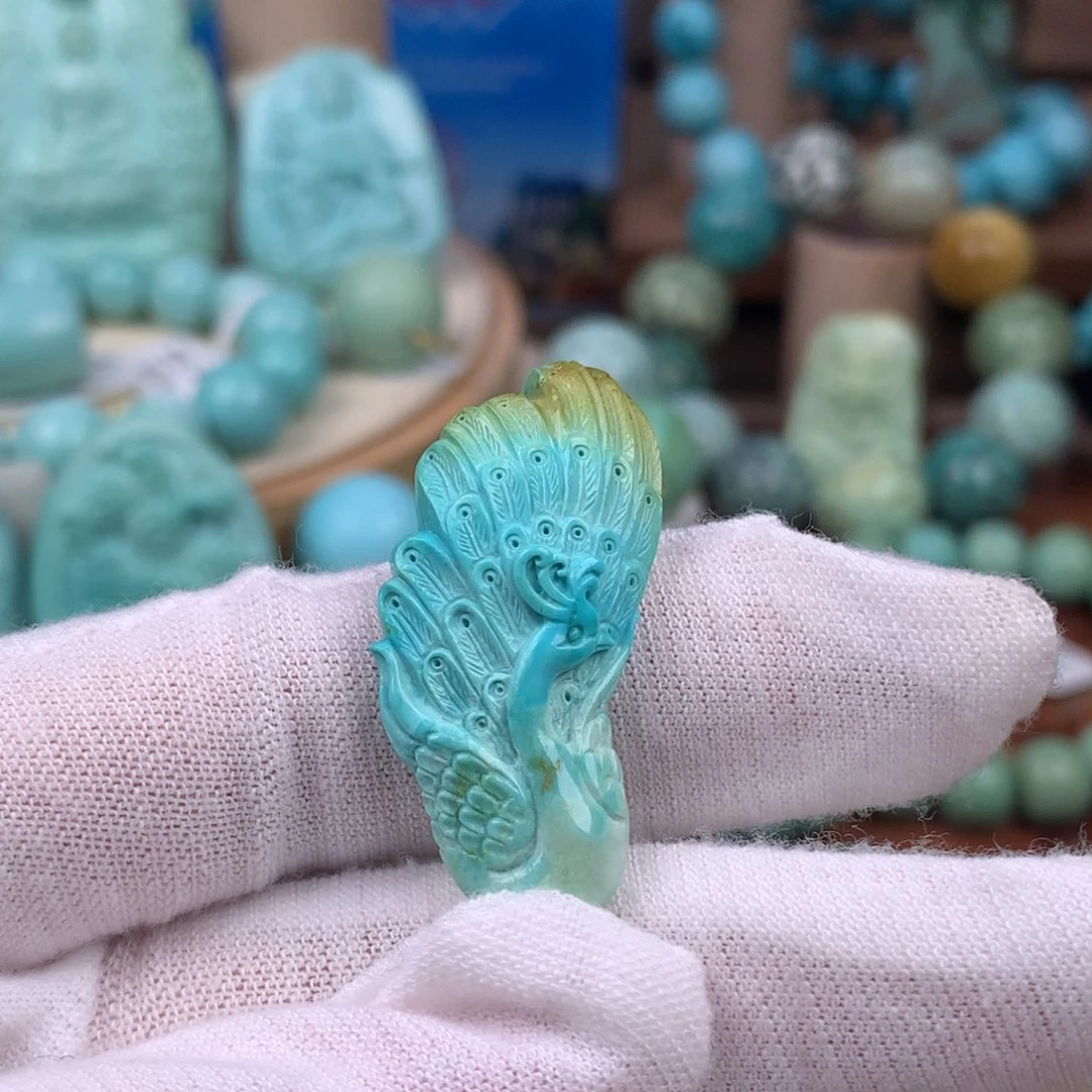 绿松石未镶嵌珠宝奇石