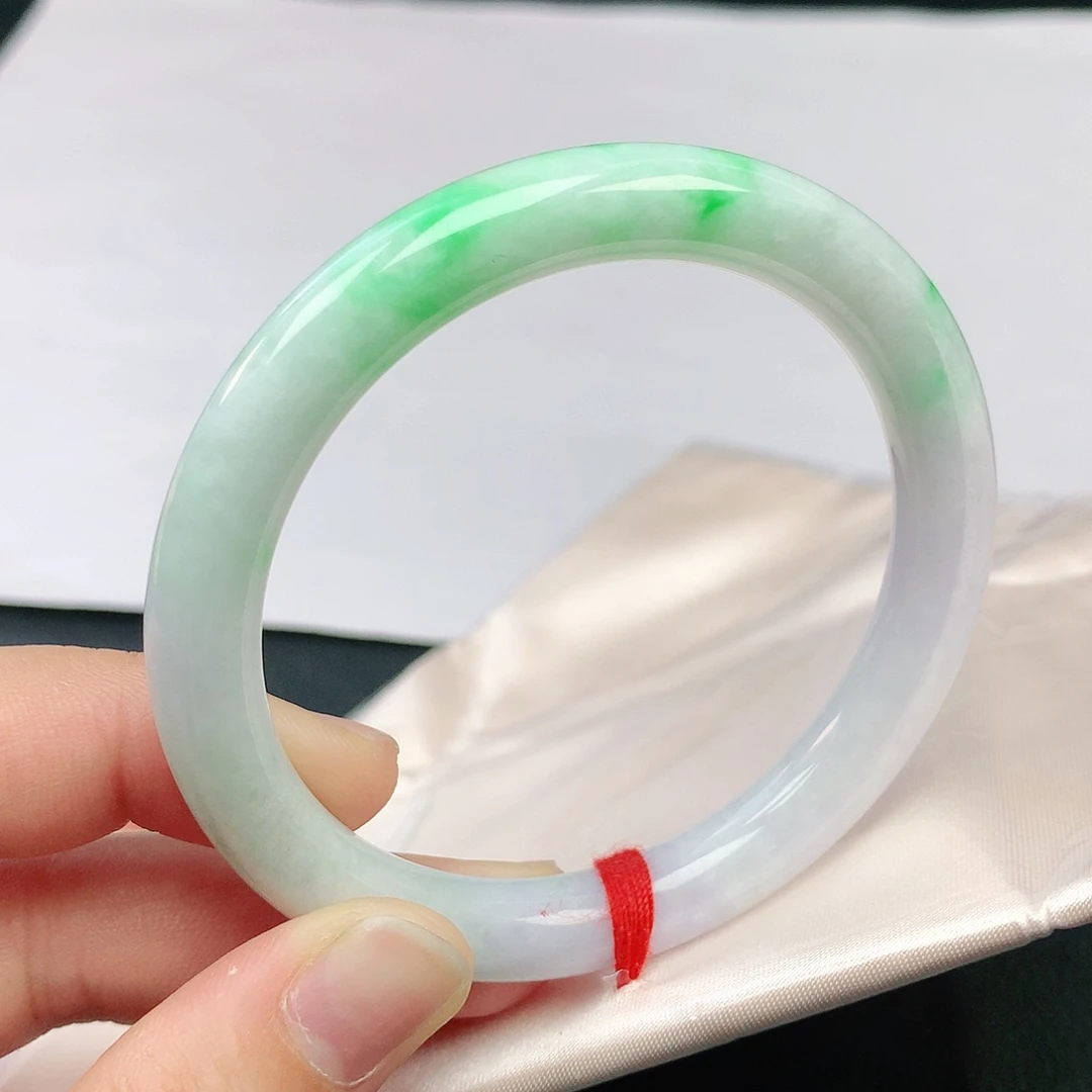 翡翠手镯未镶嵌55圈圆2650