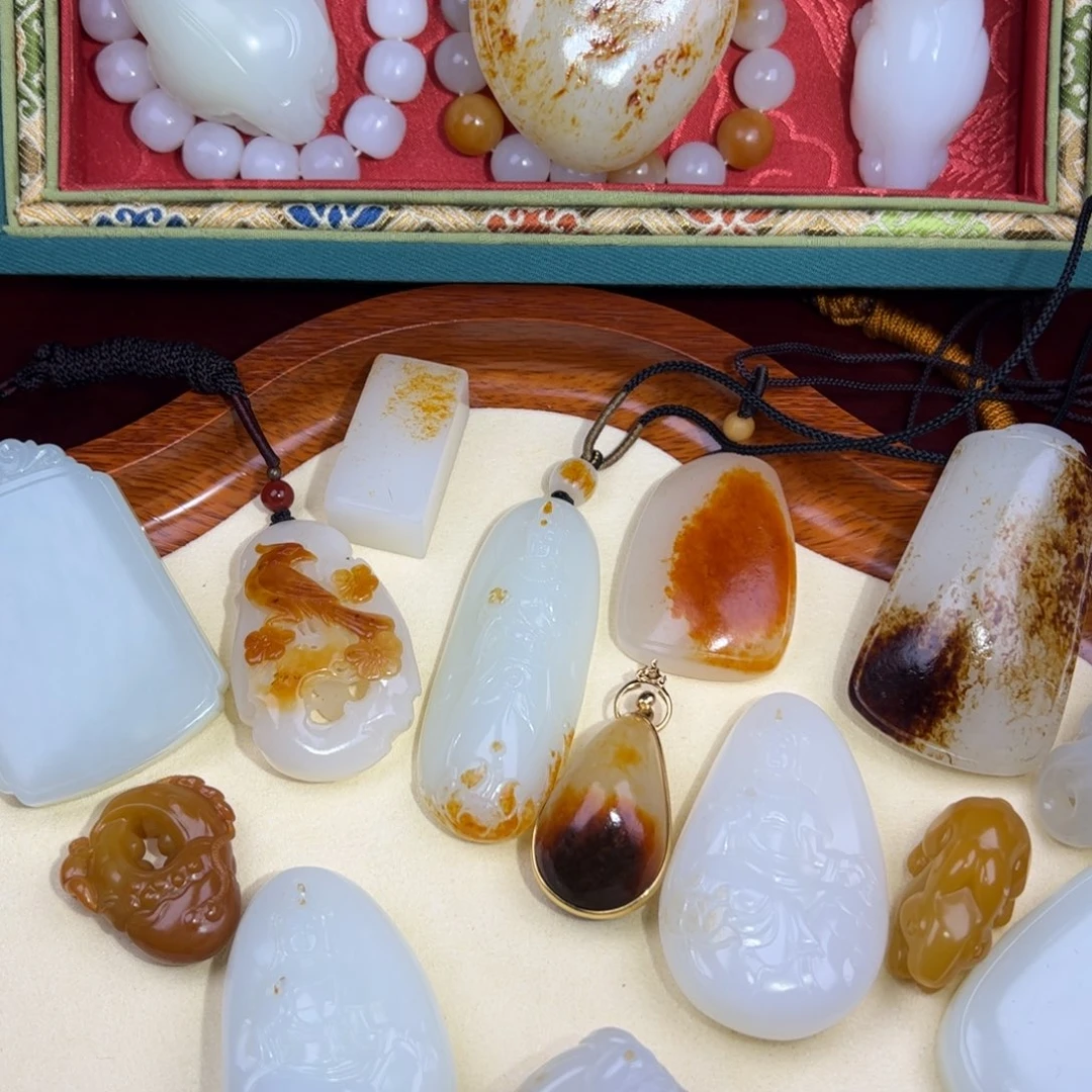 和田玉未镶嵌挂件