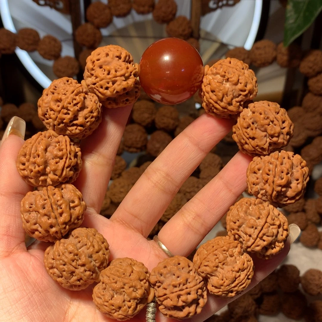 金刚菩提手串^***强1。