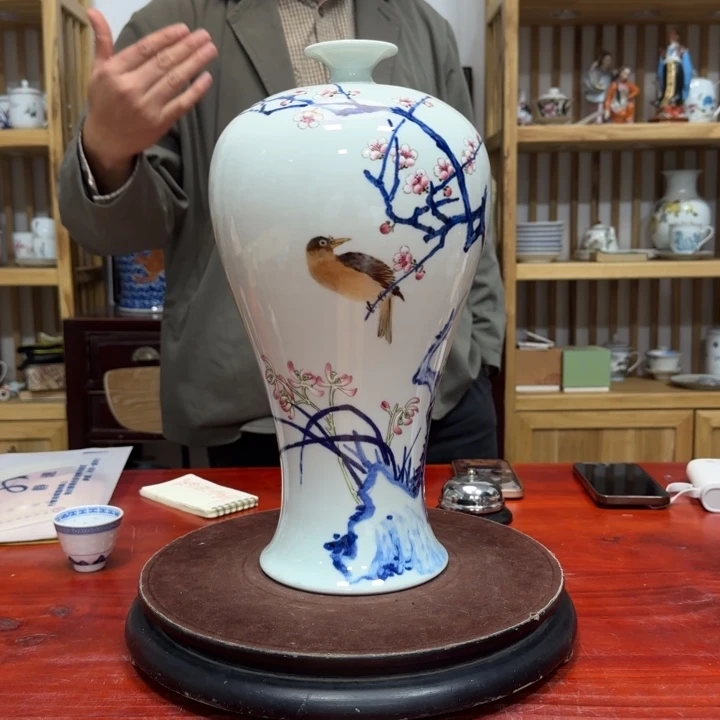 知***背陶景德镇陶瓷花鸟花瓶