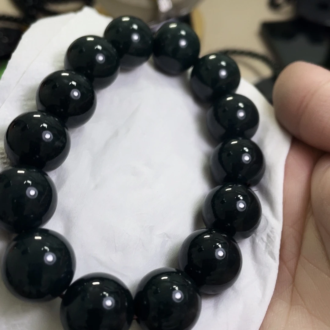 翡翠未镶嵌颈饰翡翠16