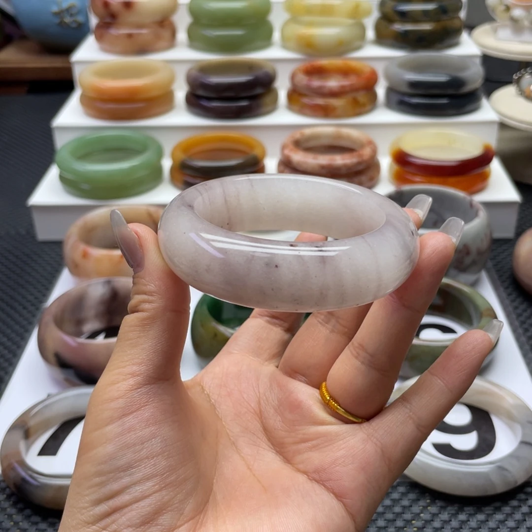 石英质玉手镯未镶嵌涂*