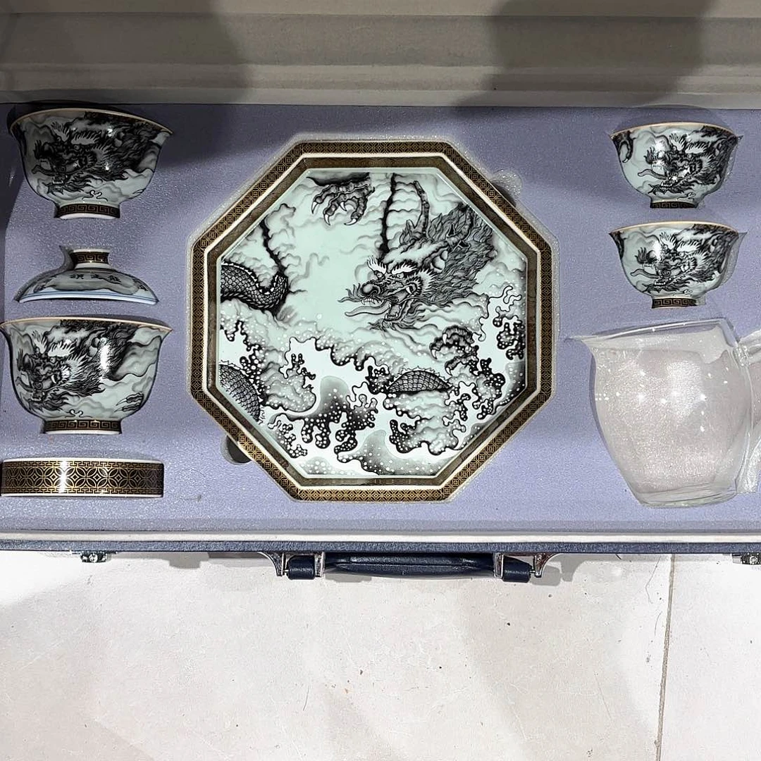 瓷片景德镇瓷器精品陈列