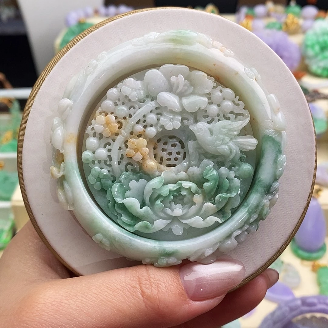 翡翠未镶嵌手镯套镯