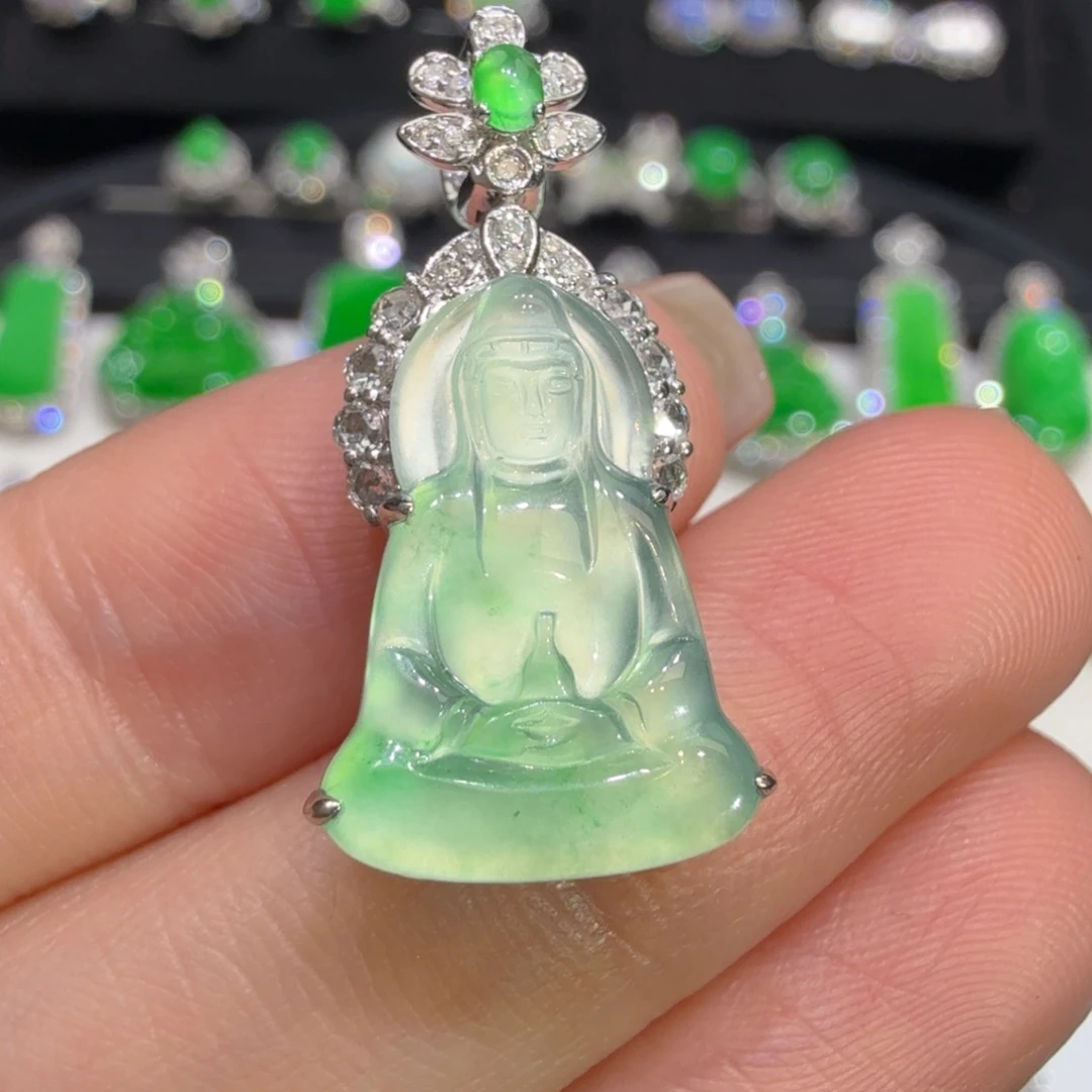 翡翠18K金镶嵌颈饰收到货48小时鉴赏期