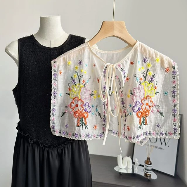 新品外搭配裙子时尚刺绣假领子女百搭神器女个性减龄纯色云肩披肩