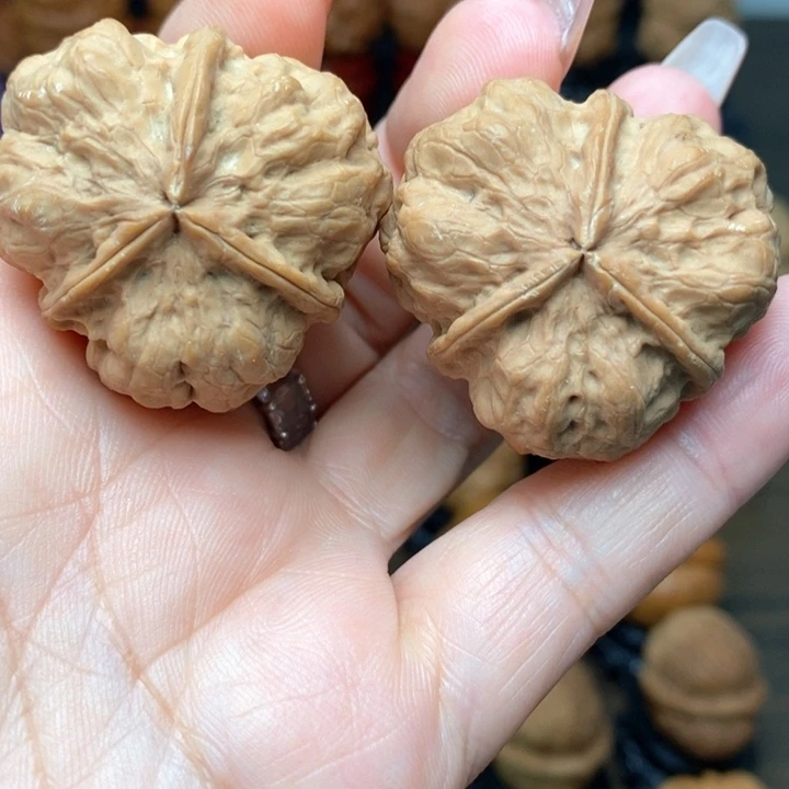 吊坠文玩核桃玉龙三棱