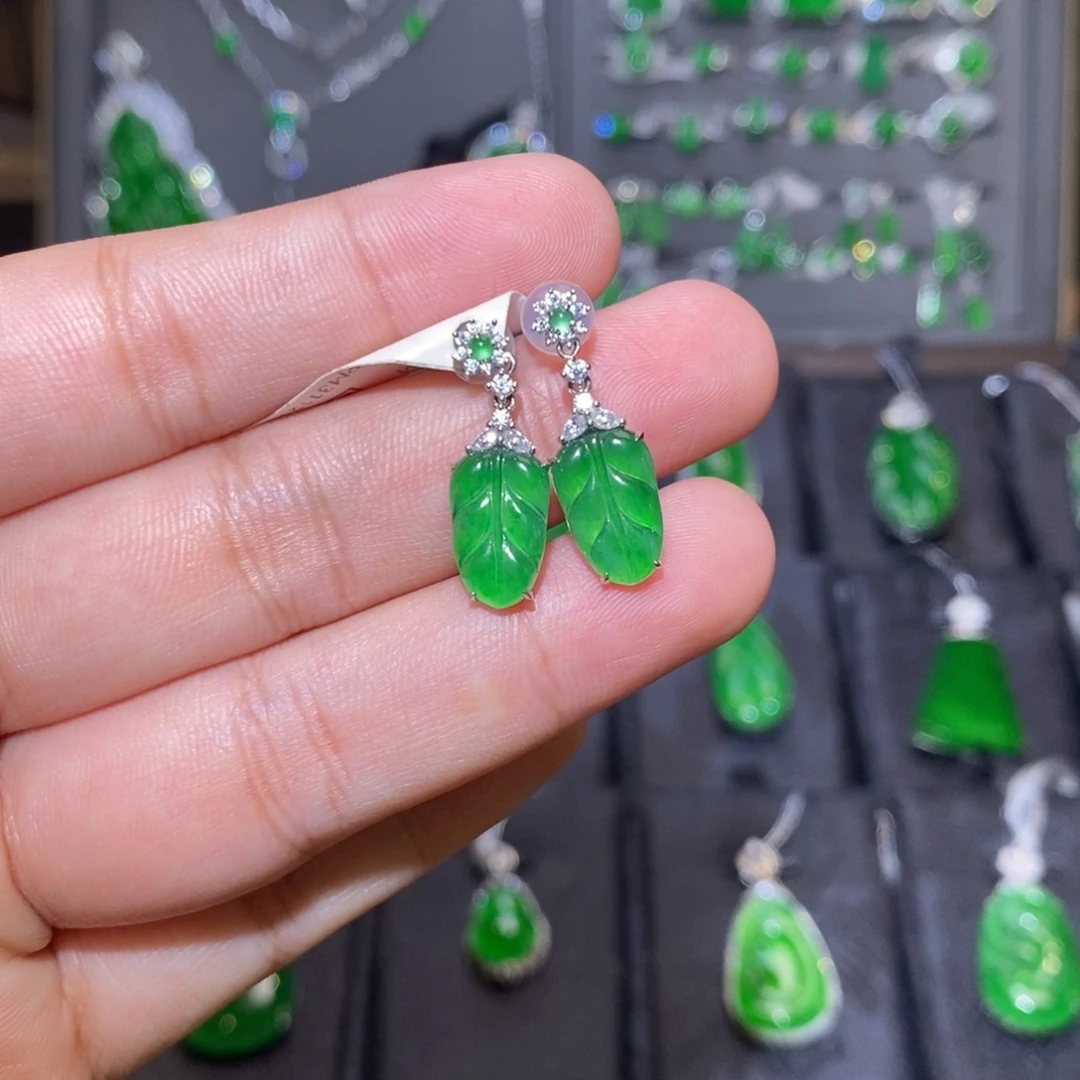 翡翠18K金镶嵌耳饰天然翡翠