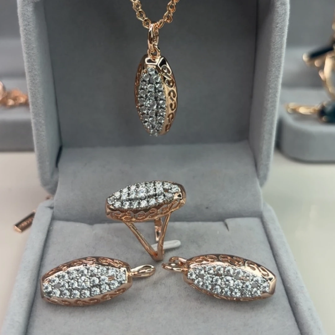 铜合金锆石耳饰 新款韩范儿轻奢简约带小钻耳环