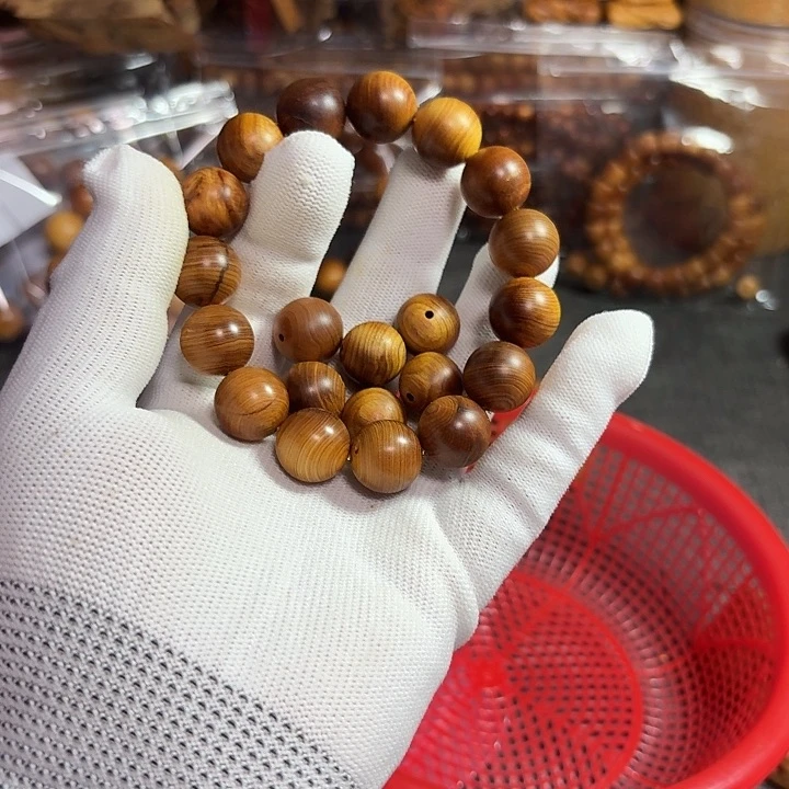 柏木（崖柏）小*o太行1.5瑕疵茶料和一对脚