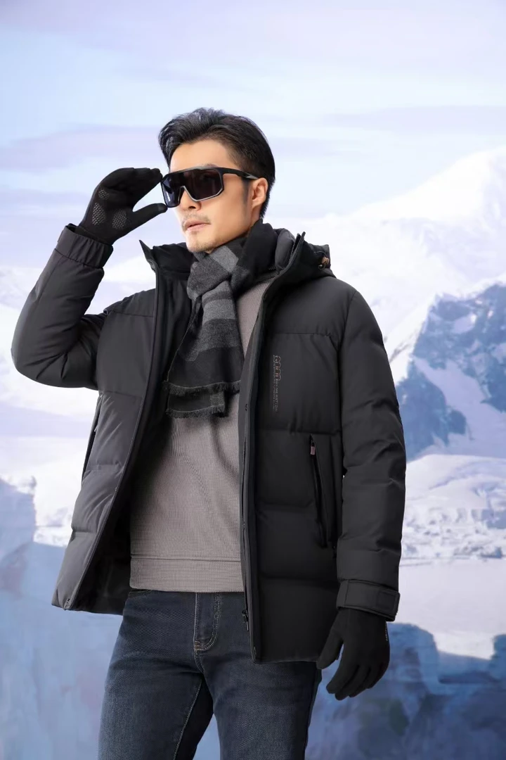 中长款时尚百搭90绒连帽牛奶丝羽绒服2025男装新款高品质加厚外套