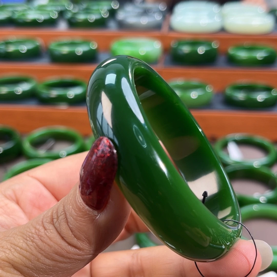 未镶嵌手镯和田玉（碧玉）往**风