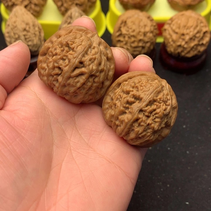 吊坠文玩核桃黑金刚37