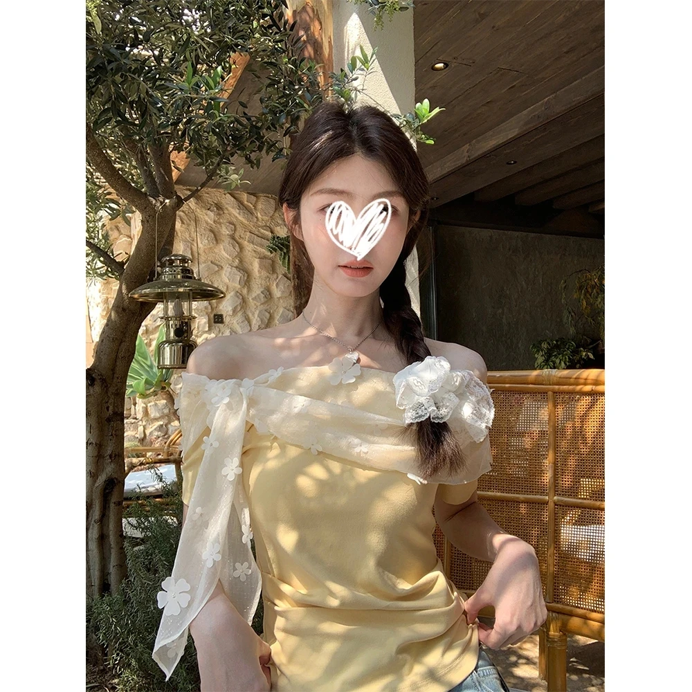 短袖t恤女2025新款夏季设计感小众短款黄色露肩一字肩打底衫