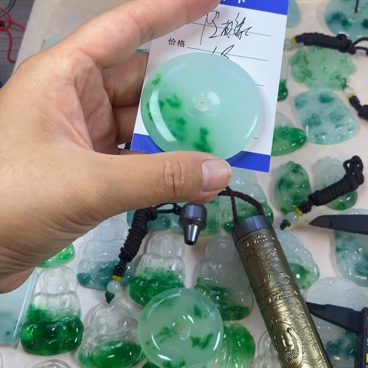 随***缘非金属石英石平安扣