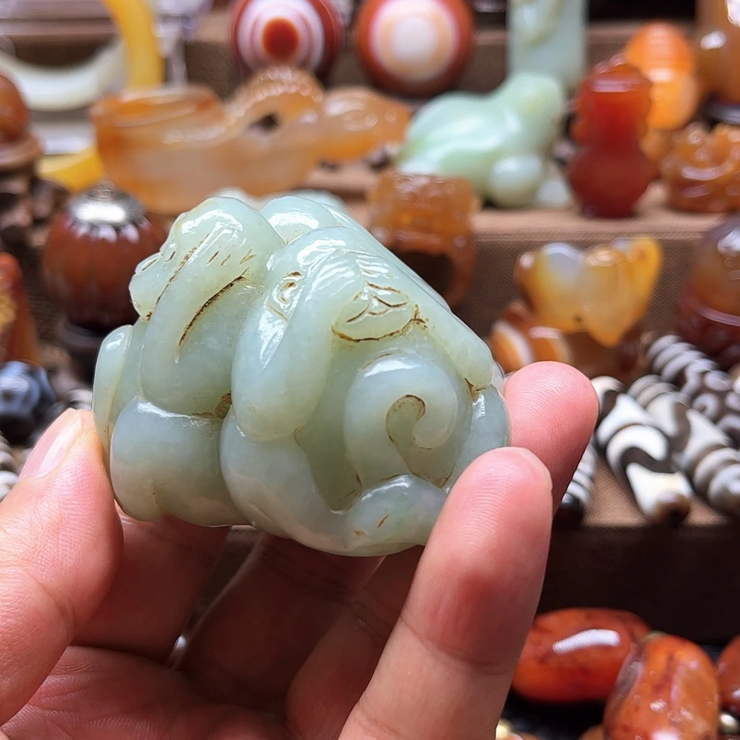 未镶嵌和田玉（糖玉）挂件