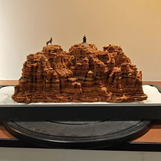 雍***房石头灵璧石滴水莲花楼兰山