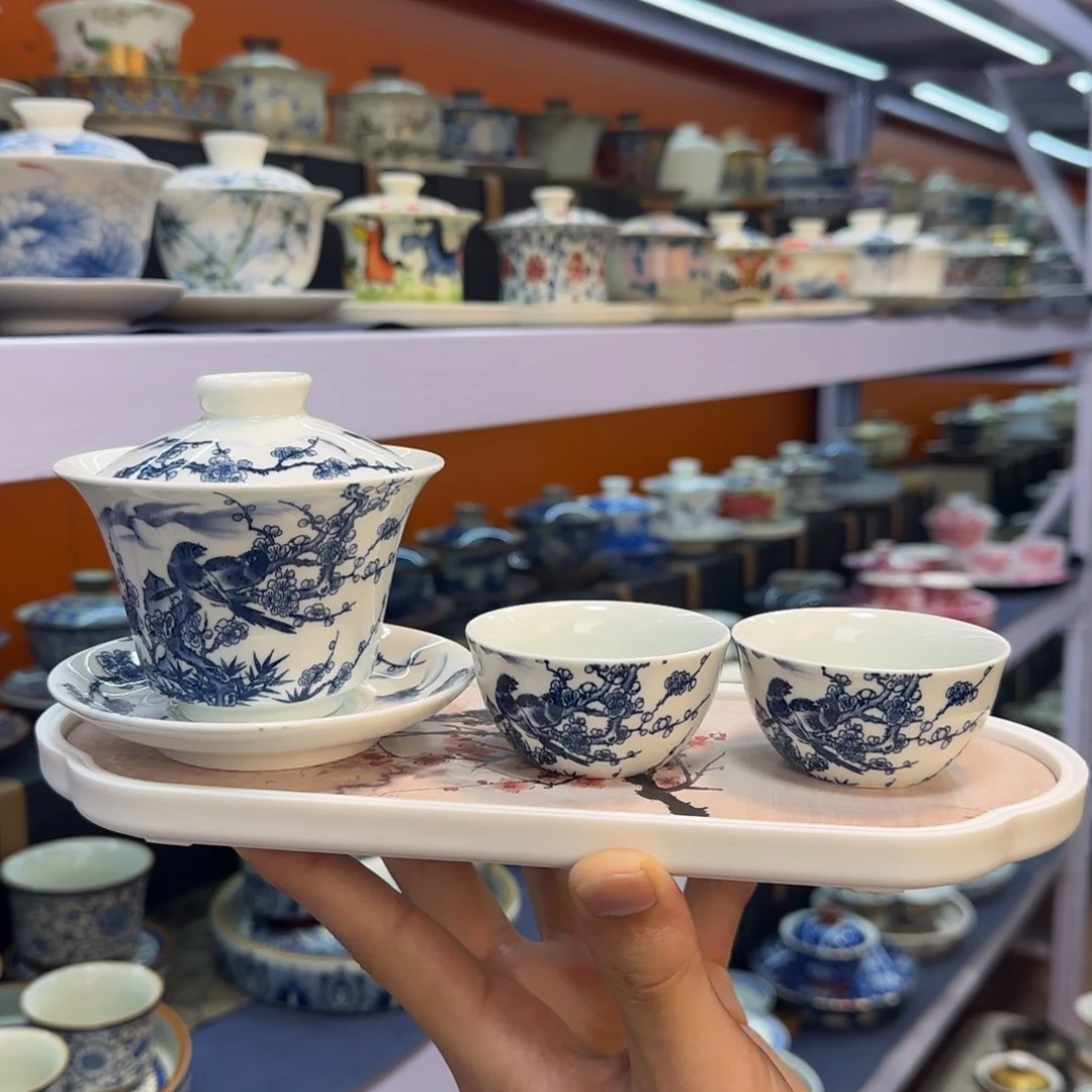 我在外面吃饭呢你在哪了我在外面吃