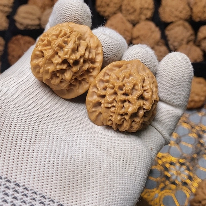 文玩核桃把件果***爸秦岭秦闷