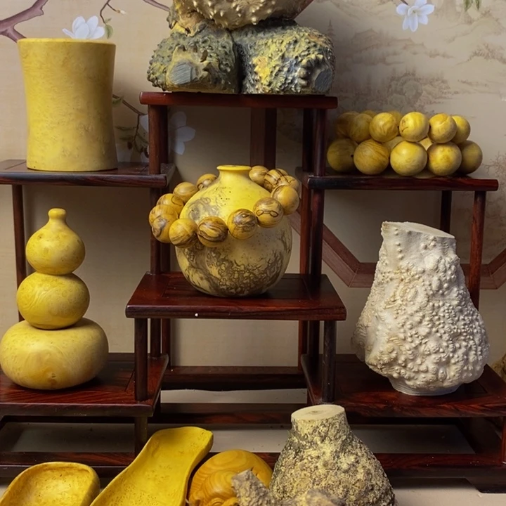 香榧木山**韵黄杨木手把件